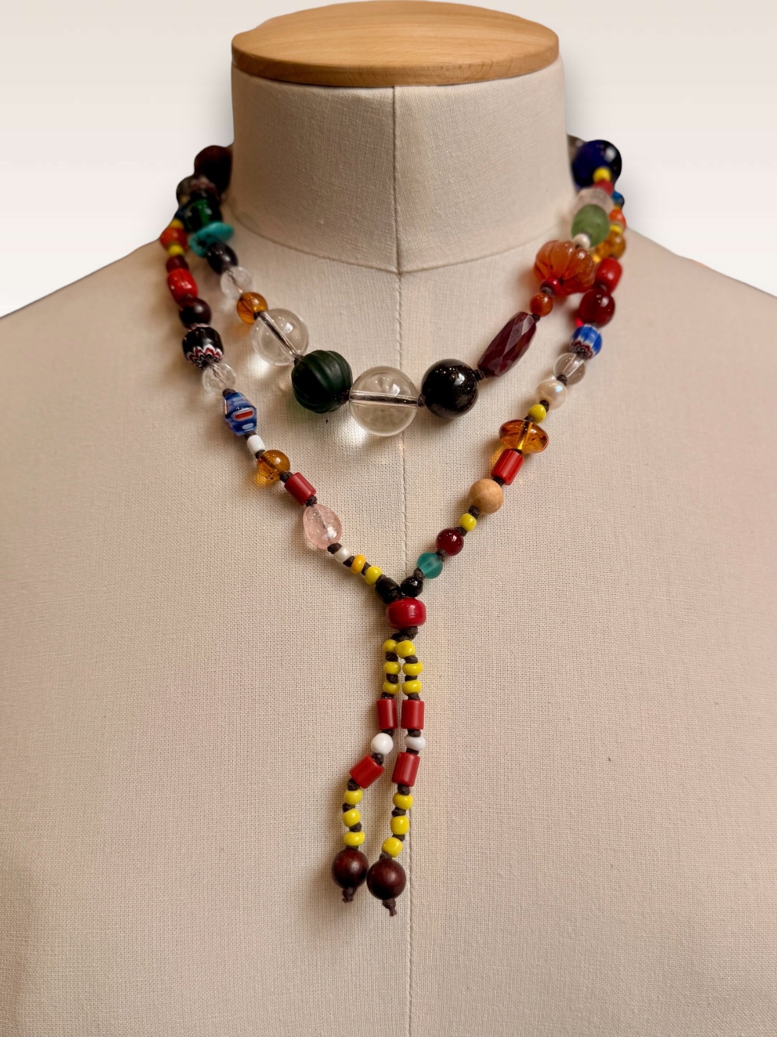 Mixed glass beads necklace D