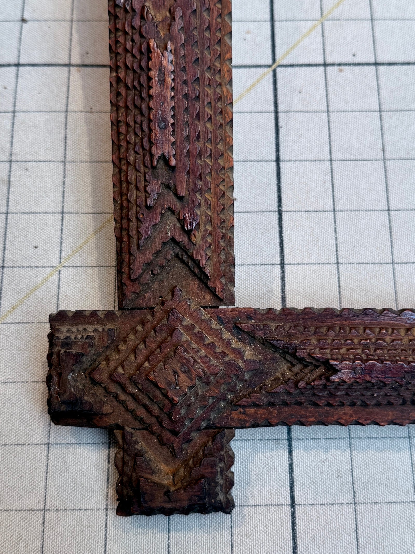 Tramp frame B detail