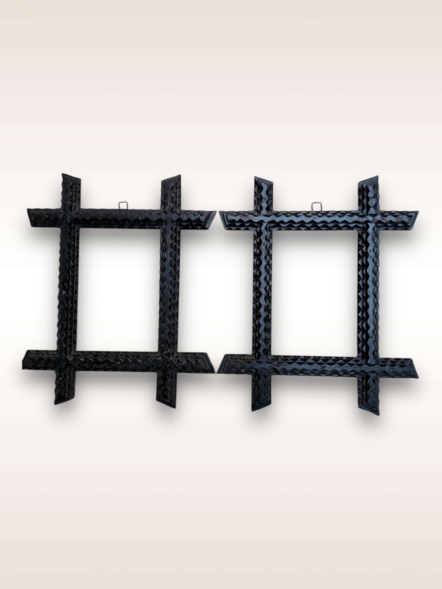 Tramp frame F&G