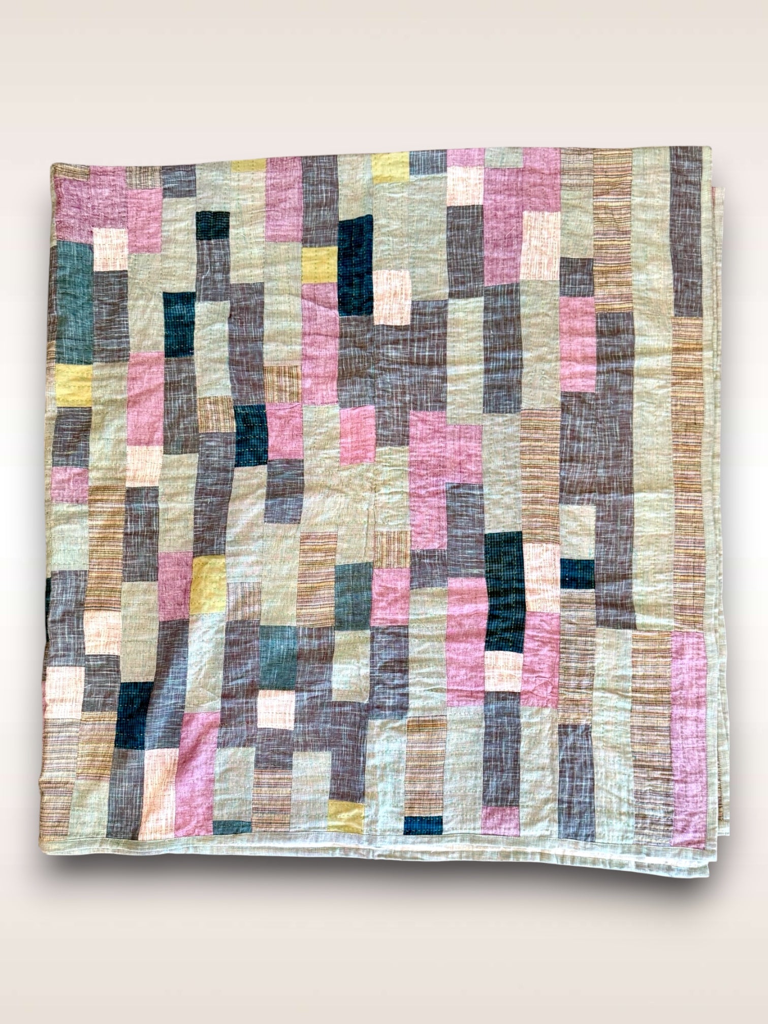 Art Quilt Queen pink / green blocks
