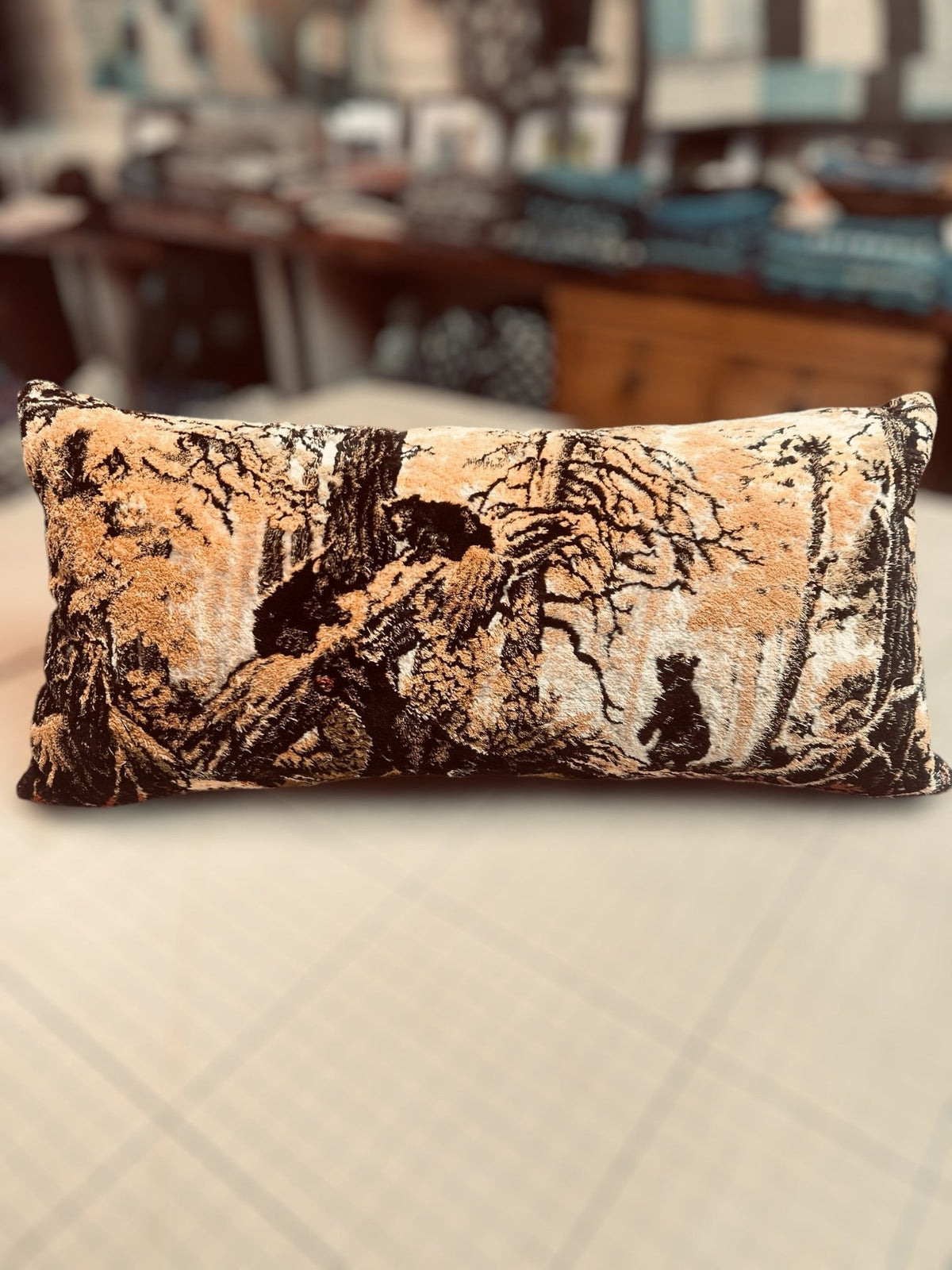 Chenille national parks cushion, black bears