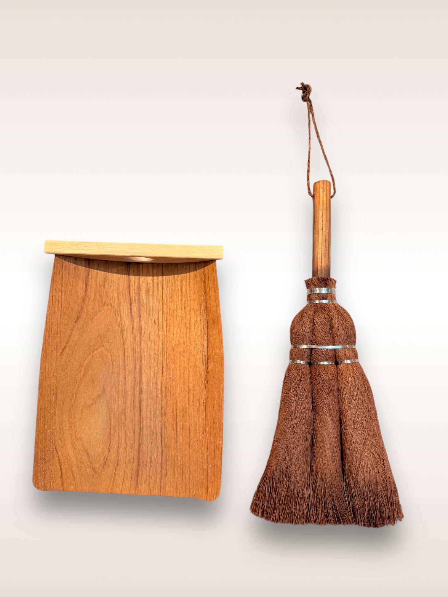 Dustpan & Brush set
