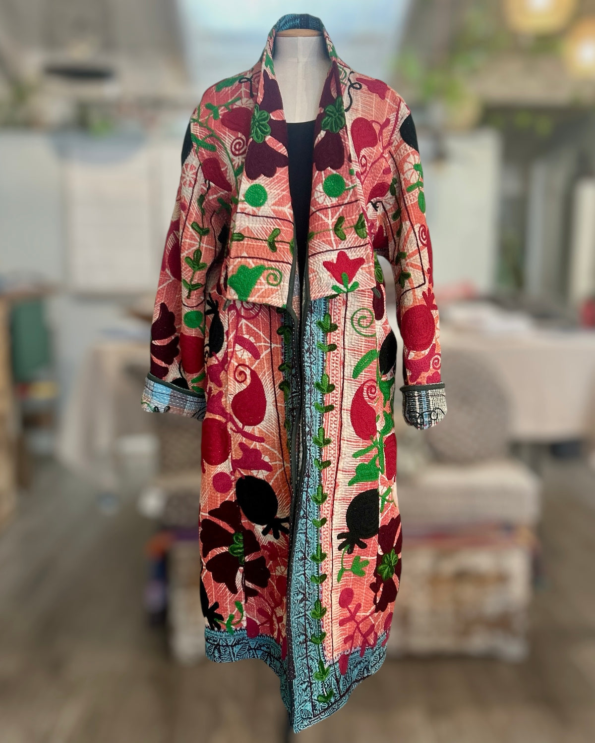 Kimono_coat_suzani_red/pink