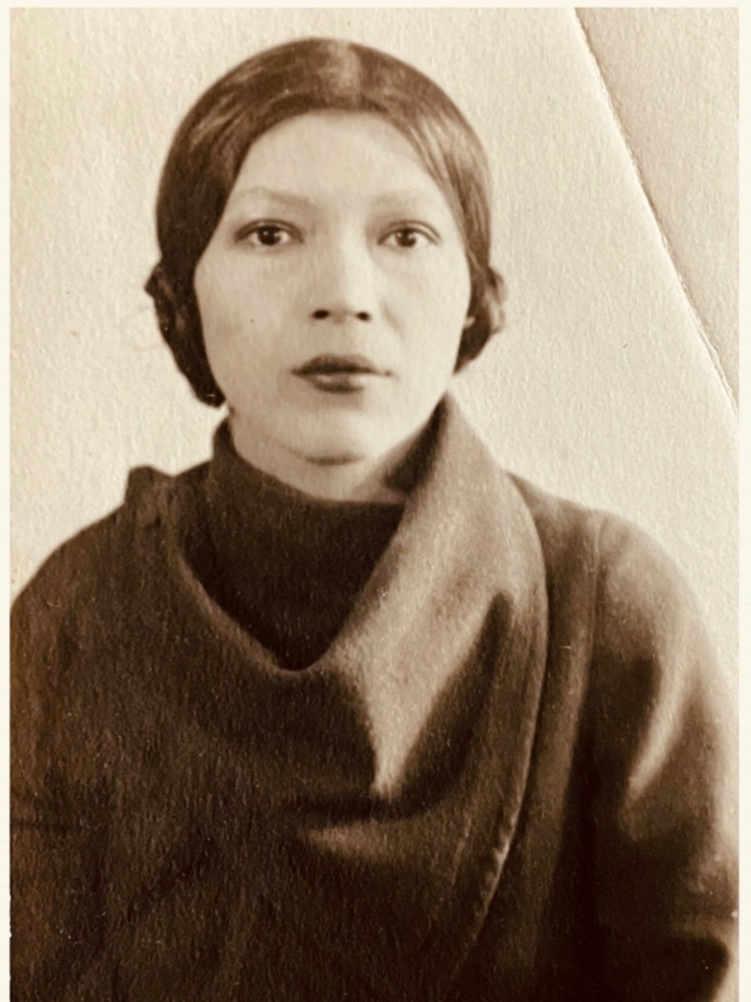 Portrait of Molly Nelson additional reading