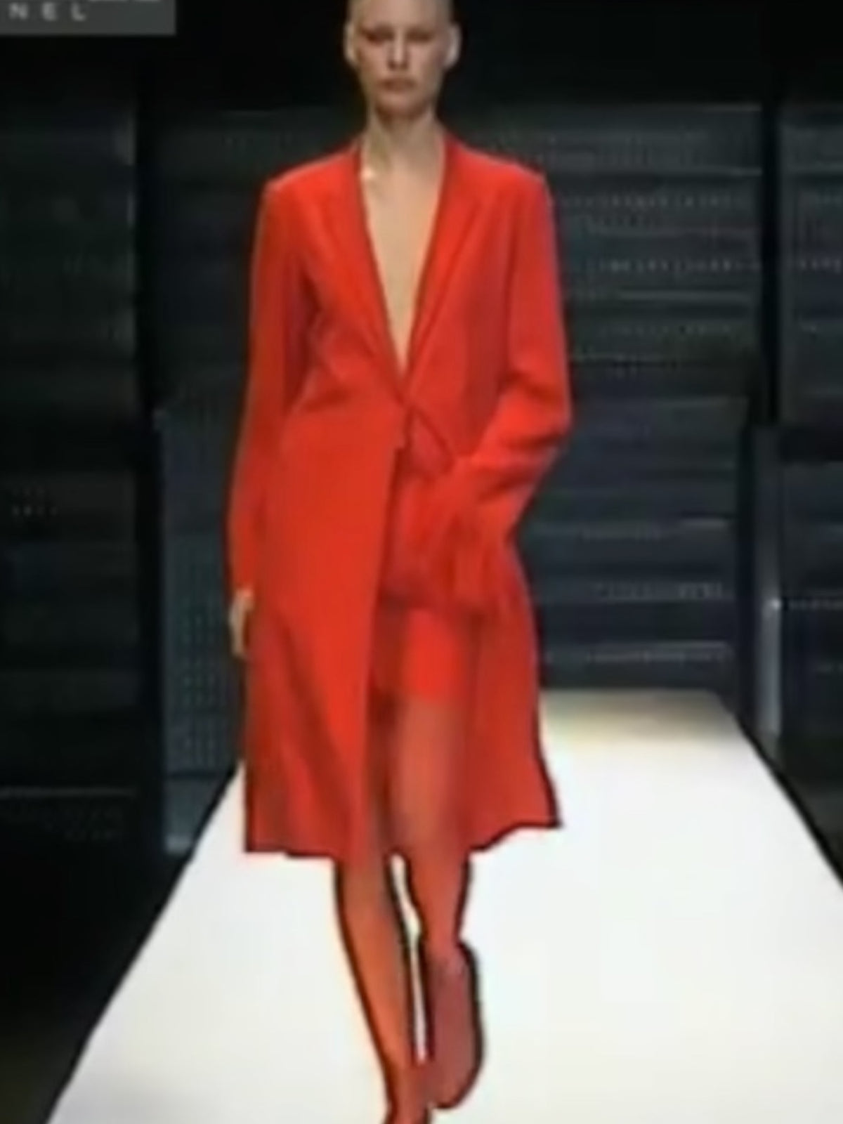 Yohji Yamamoto femme AW 1996 runway
