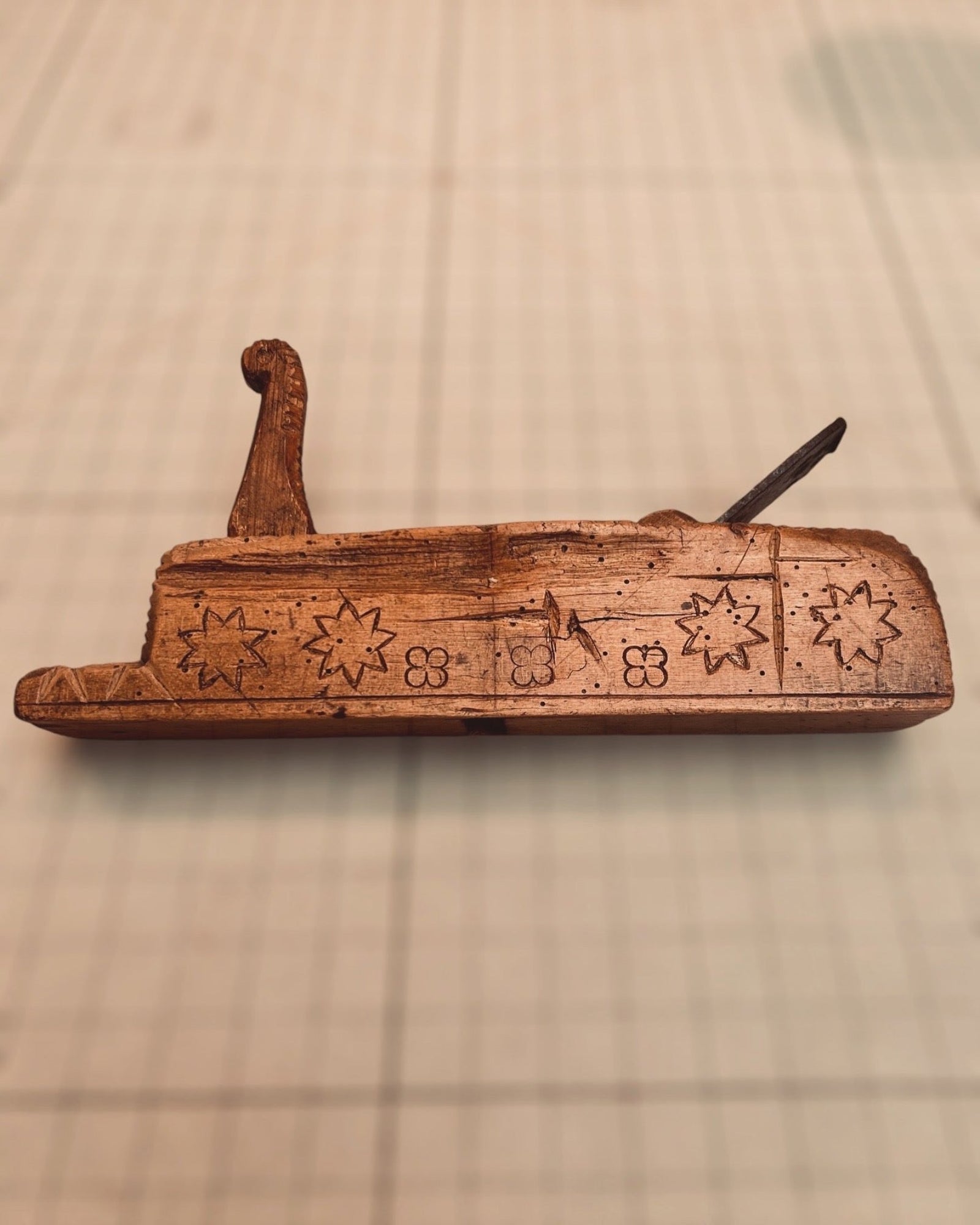 hand_carved_planer